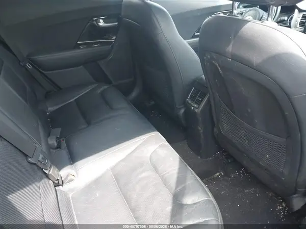 KNDCE3LC4H5082450 2017 KIA NIRO - Image 8