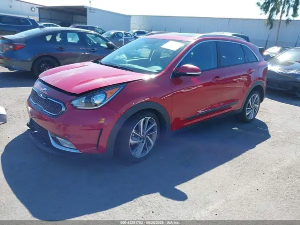 KNDCE3LC4H5082707 2017 KIA NIRO - Image 2