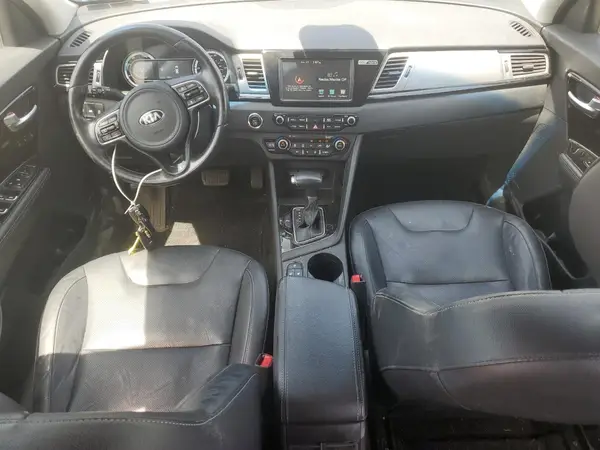 KNDCE3LC4H5088751 2017 KIA NIRO - Image 8