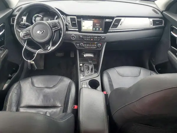 KNDCE3LC4H5090306 2017 KIA NIRO - Image 8