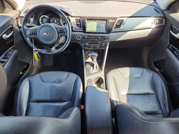 KNDCE3LC4H5094727 2017 KIA NIRO - Image 8