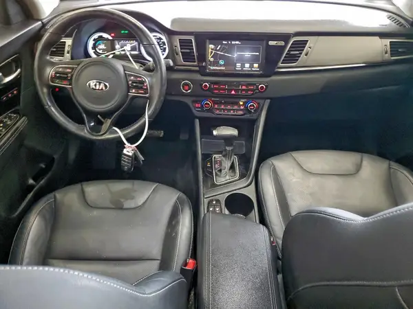 KNDCE3LC4J5107997 2018 KIA NIRO - Image 8