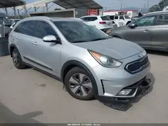 KNDCE3LC4J5126081 2018 KIA NIRO