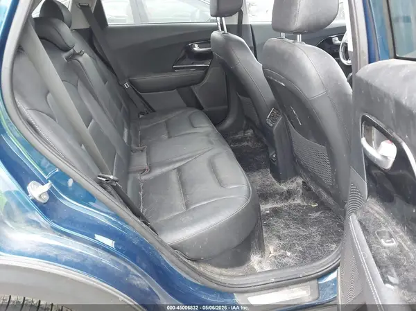 KNDCE3LC4J5142944 2018 KIA NIRO - Image 8