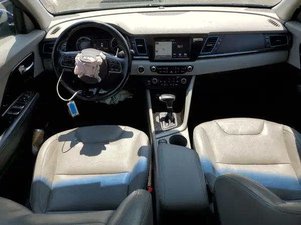 KNDCE3LC4K5224321 2019 KIA NIRO - Image 8