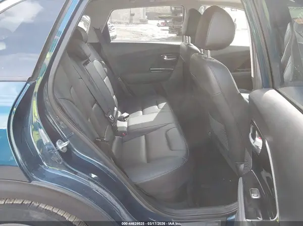 KNDCE3LC4K5233911 2019 KIA NIRO - Image 8