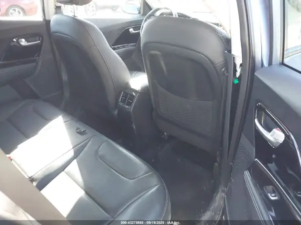 KNDCE3LC4L5371613 2020 KIA NIRO - Image 8