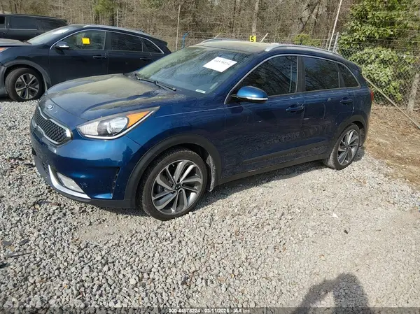 KNDCE3LC5H5049571 2017 KIA NIRO - Image 2