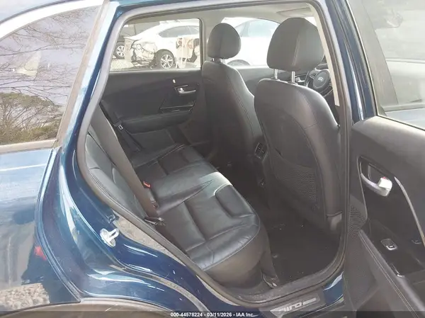 KNDCE3LC5H5049571 2017 KIA NIRO - Image 8