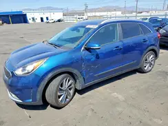 KNDCE3LC5H5075880 2017 KIA NIRO