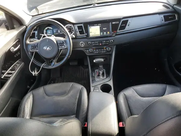 KNDCE3LC5H5087494 2017 KIA NIRO - Image 8