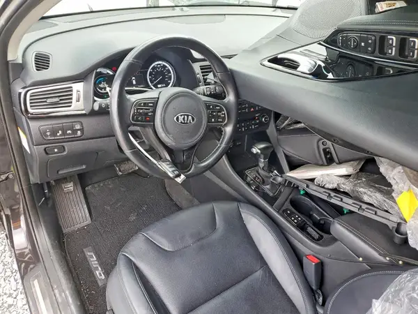 KNDCE3LC5J5111864 2018 KIA NIRO - Image 8