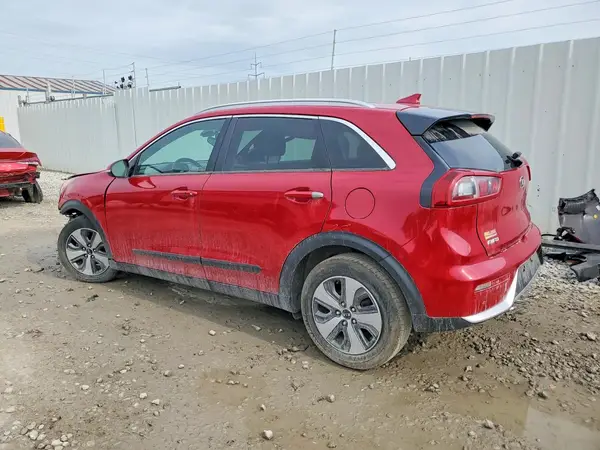 KNDCE3LC5J5123870 2018 KIA NIRO - Image 2