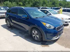 KNDCE3LC5J5176083 2018 KIA NIRO
