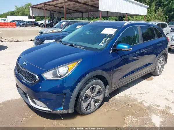 KNDCE3LC5J5176083 2018 KIA NIRO - Image 2