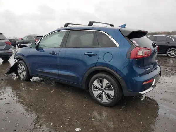 KNDCE3LC5K5274841 2019 KIA NIRO - Image 2