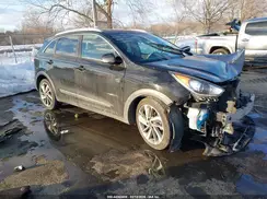 KNDCE3LC5K5298539 2019 KIA NIRO