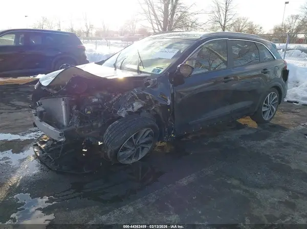 KNDCE3LC5K5298539 2019 KIA NIRO - Image 2