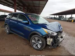 KNDCE3LC5M5465212 2021 KIA NIRO