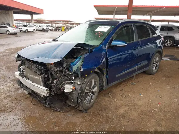 KNDCE3LC5M5465212 2021 KIA NIRO - Image 2