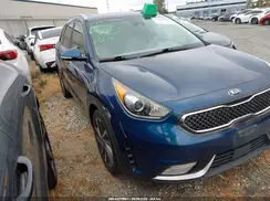 KNDCE3LC6H5038143 2017 KIA NIRO