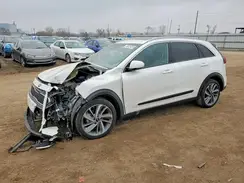 KNDCE3LC6H5042077 2017 KIA NIRO