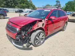 KNDCE3LC6H5049076 2017 KIA NIRO