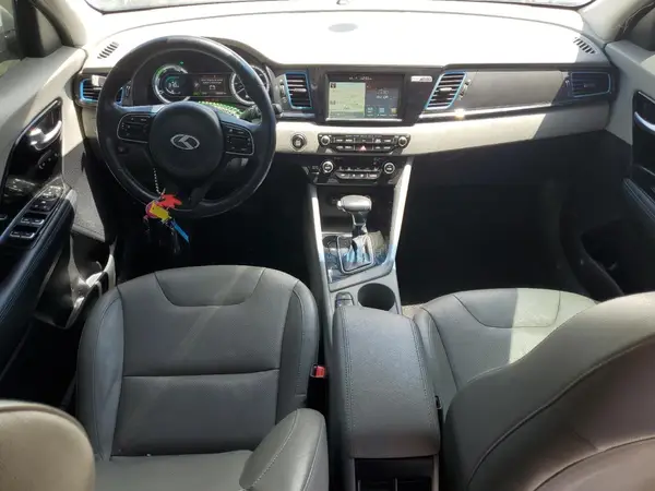 KNDCE3LC6H5054133 2017 KIA NIRO - Image 8