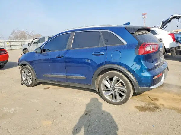 KNDCE3LC6H5060238 2017 KIA NIRO - Image 2