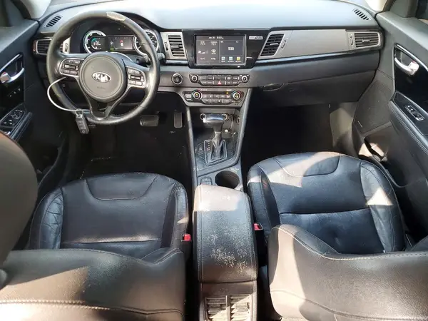 KNDCE3LC6H5060238 2017 KIA NIRO - Image 8