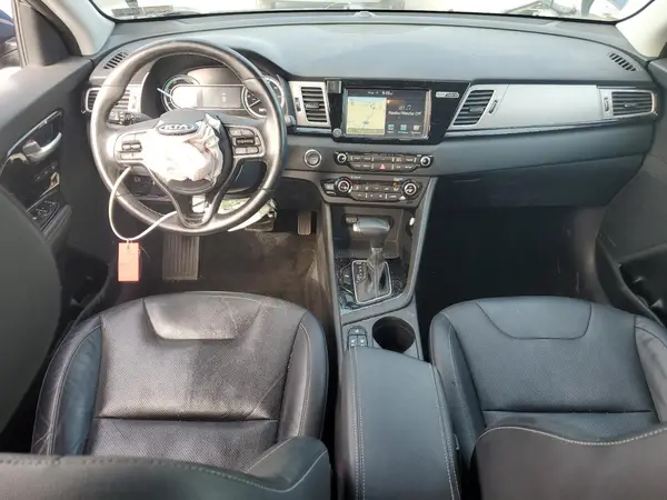 KNDCE3LC6H5069733 2017 KIA NIRO - Image 8