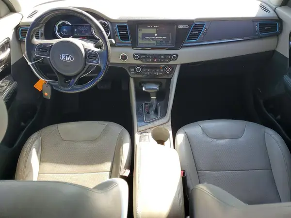 KNDCE3LC6H5069974 2017 KIA NIRO - Image 8