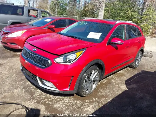 KNDCE3LC6J5119973 2018 KIA NIRO - Image 2