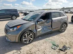 KNDCE3LC6J5123991 2018 KIA NIRO