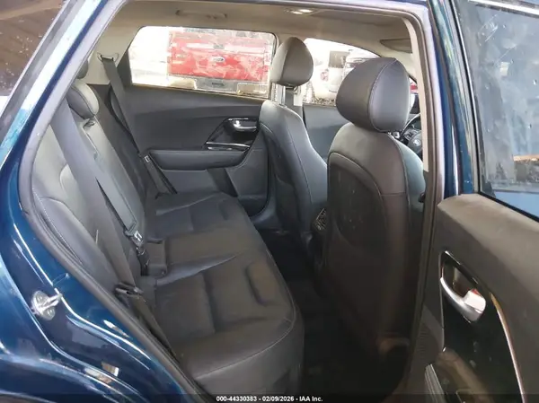 KNDCE3LC6J5126907 2018 KIA NIRO - Image 8