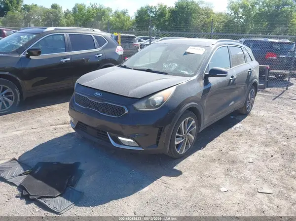 KNDCE3LC6J5136322 2018 KIA NIRO - Image 2
