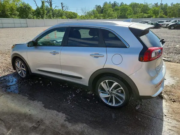 KNDCE3LC6J5171068 2018 KIA NIRO - Image 2