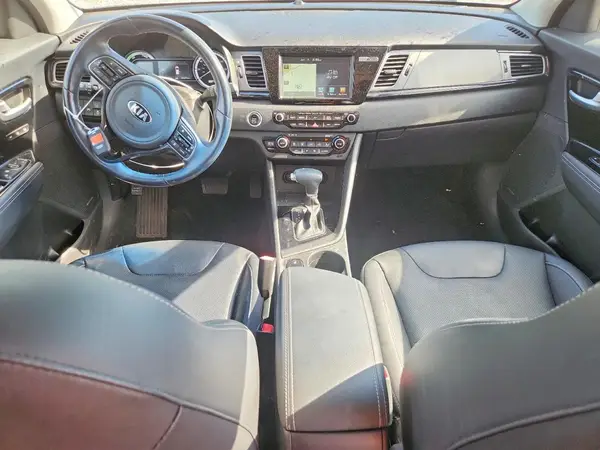 KNDCE3LC6J5171068 2018 KIA NIRO - Image 8