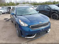 KNDCE3LC6J5174472 2018 KIA NIRO