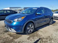 KNDCE3LC6K5231805 2019 KIA NIRO