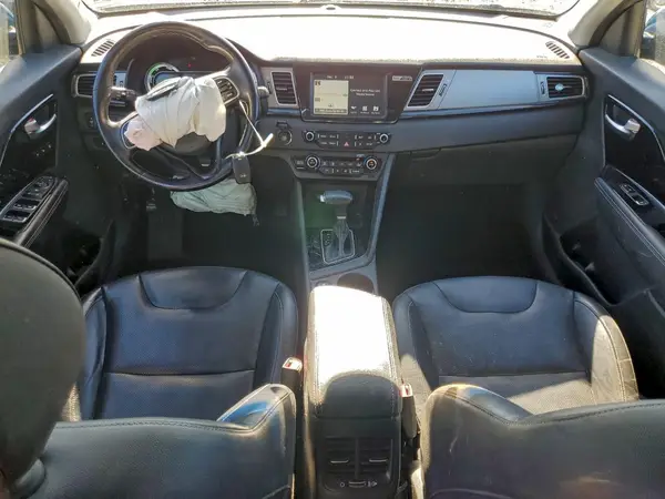 KNDCE3LC6K5231805 2019 KIA NIRO - Image 8