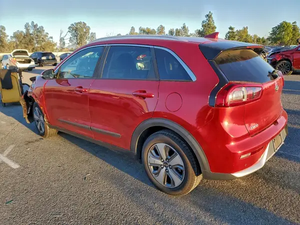KNDCE3LC6K5232369 2019 KIA NIRO - Image 2