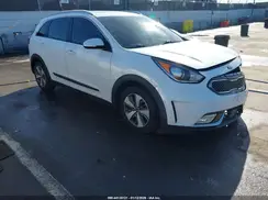 KNDCE3LC6K5303229 2019 KIA NIRO