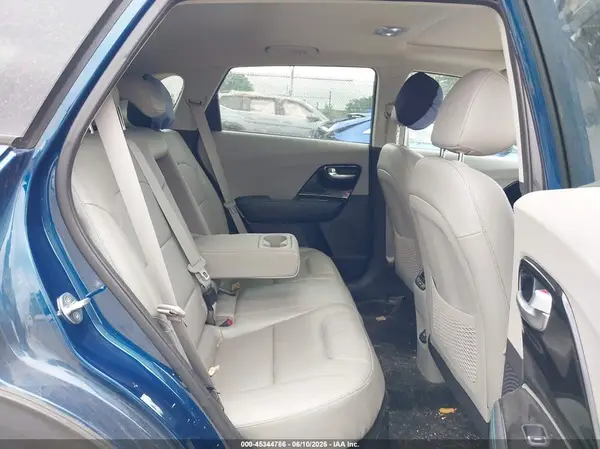 KNDCE3LC6K5356917 2019 KIA NIRO - Image 8