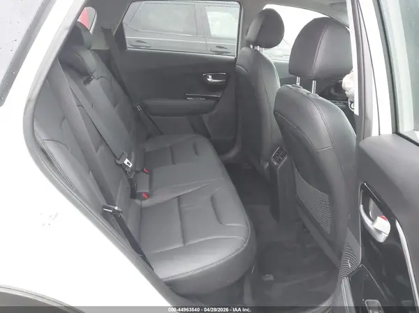 KNDCE3LC6L5371810 2020 KIA NIRO - Image 8