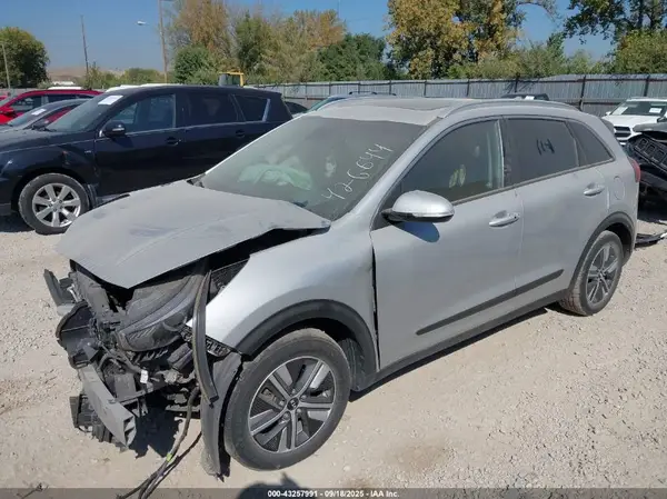 KNDCE3LC6L5426644 2020 KIA NIRO - Image 2