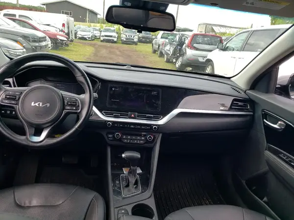 KNDCE3LC6N5493778 2022 KIA NIRO - Image 8