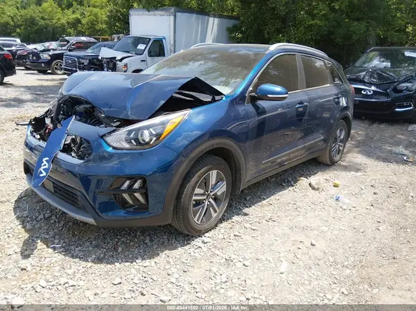 KNDCE3LC6N5516833 2022 KIA NIRO - Image 2