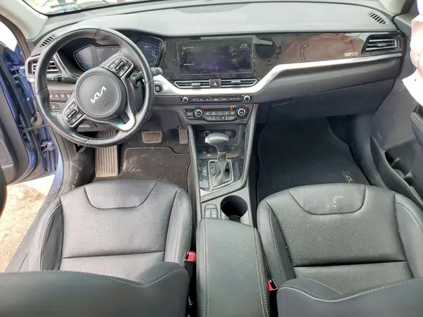 KNDCE3LC6N5522115 2022 KIA NIRO - Image 8