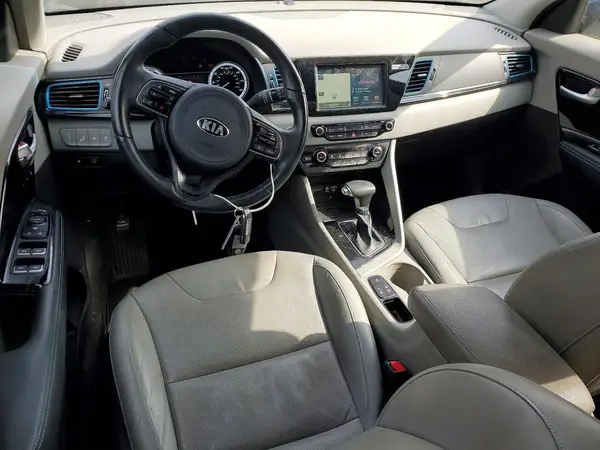 KNDCE3LC7H5041892 2017 KIA NIRO - Image 8